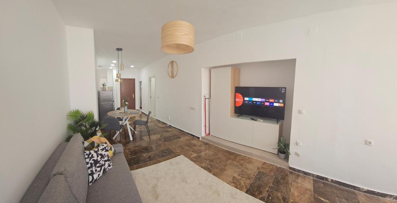 Tao City Center Apartment With Fee Wifi And Air Con By Namaste Elite Torremolinos Luaran gambar