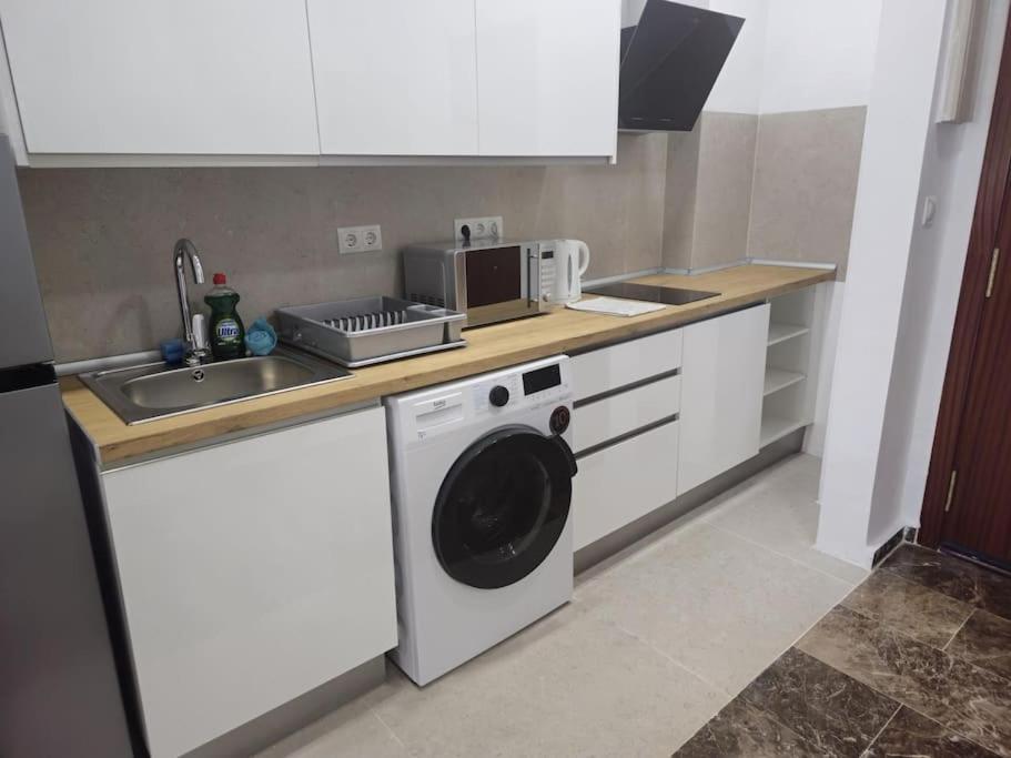 Tao City Center Apartment With Fee Wifi And Air Con By Namaste Elite Torremolinos Luaran gambar