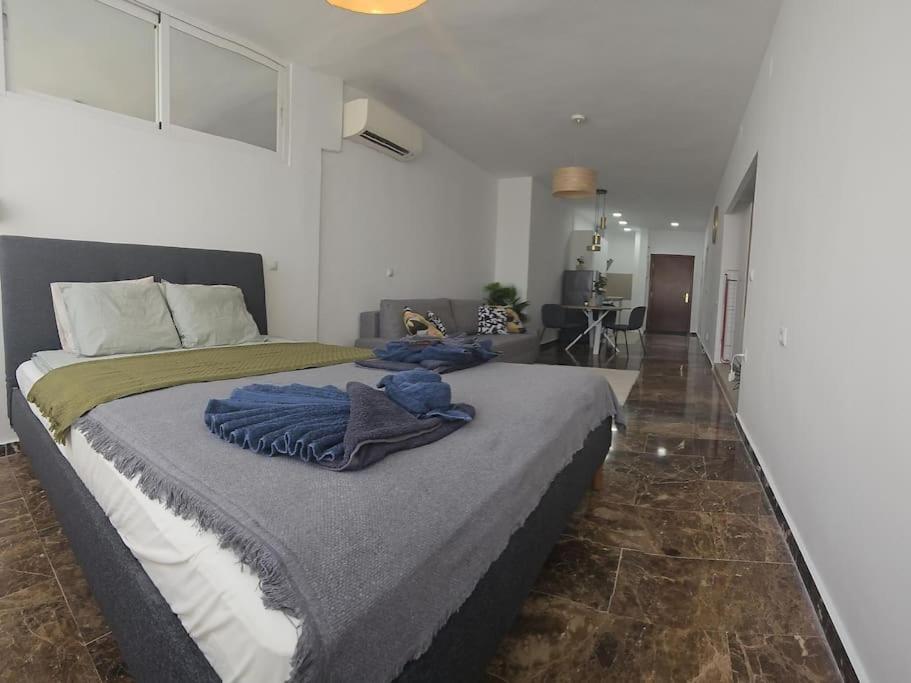 Tao City Center Apartment With Fee Wifi And Air Con By Namaste Elite Torremolinos Luaran gambar